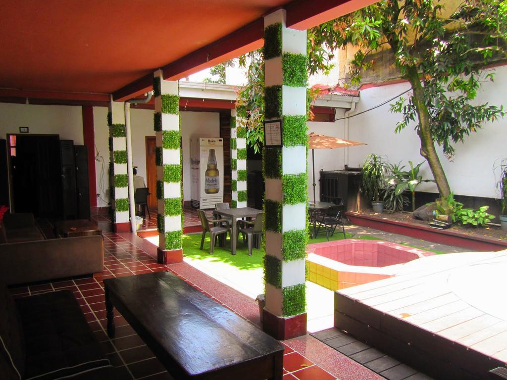 Capsule Hostel Guatemala-Stadt Exterior foto